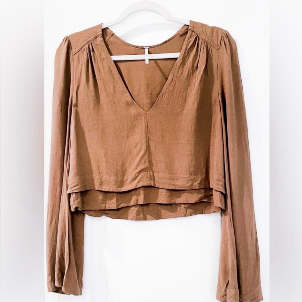 Women’s Brown V-Neck Layered Long-Sleeve Top
